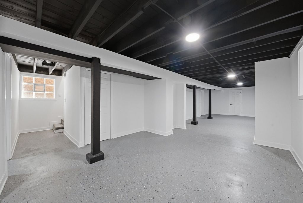 Image 20 of property listing at 8219 S Throop Street, Chicago, IL 60620