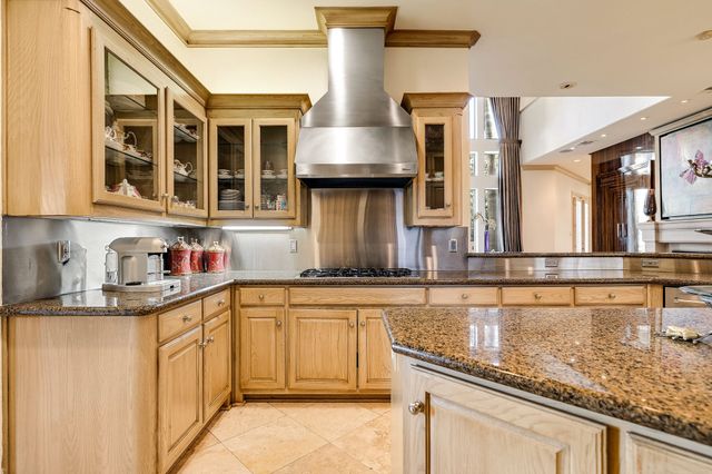 18729 Wainsborough Lane, Dallas, TX 75287