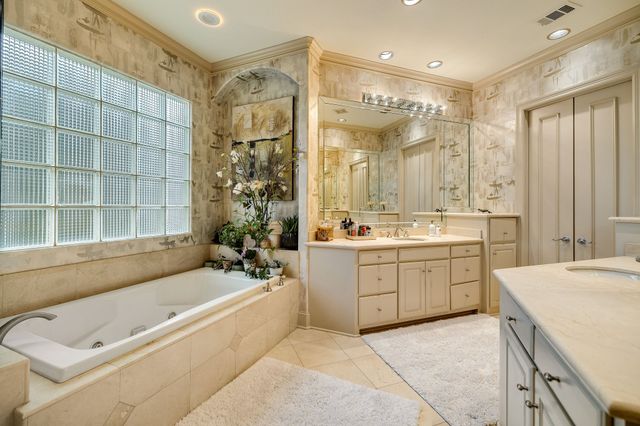 18729 Wainsborough Lane, Dallas, TX 75287