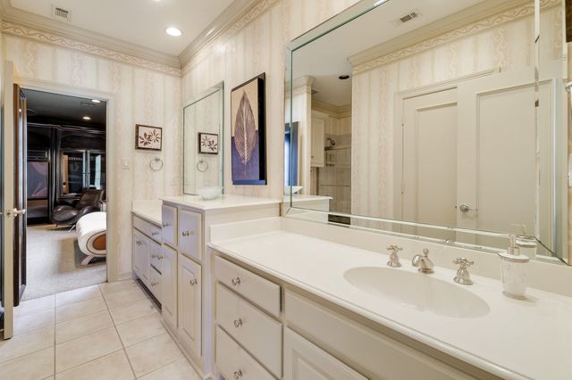 18729 Wainsborough Lane, Dallas, TX 75287