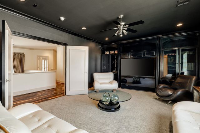 18729 Wainsborough Lane, Dallas, TX 75287