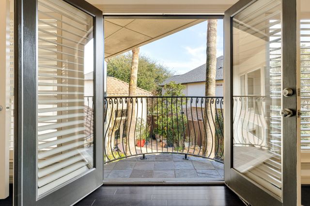 18729 Wainsborough Lane, Dallas, TX 75287