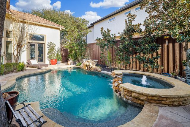 18729 Wainsborough Lane, Dallas, TX 75287