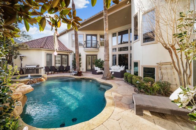 18729 Wainsborough Lane, Dallas, TX 75287