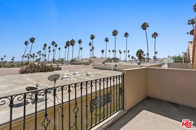 837 18th Street 5, Santa Monica, CA 90403