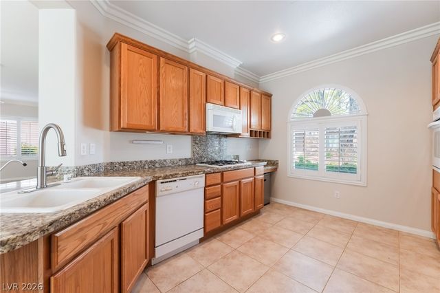 10481 Riverside Park Avenue, Las Vegas, NV 89135