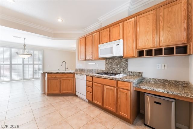 10481 Riverside Park Avenue, Las Vegas, NV 89135