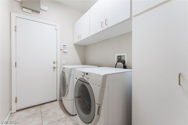 10481 Riverside Park Avenue, Las Vegas, NV 89135