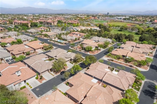 10481 Riverside Park Avenue, Las Vegas, NV 89135