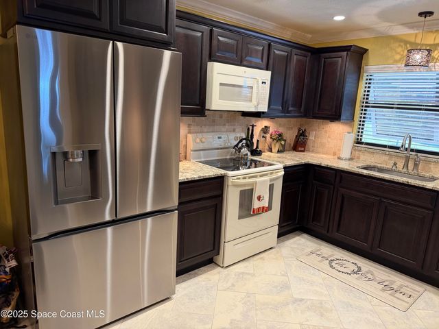 3076 Sea Gate Circle, Merritt Island, FL 32953