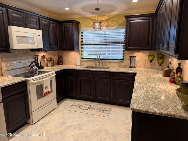 3076 Sea Gate Circle, Merritt Island, FL 32953