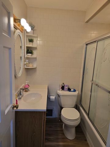 31 Milk St, Methuen, MA 01844