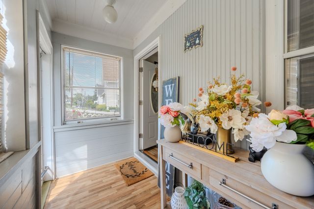 31 Milk St, Methuen, MA 01844