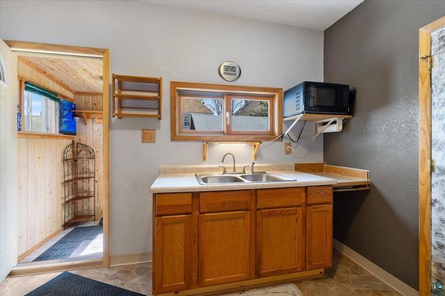 2006 Butler Ave, Superior, WI 54880