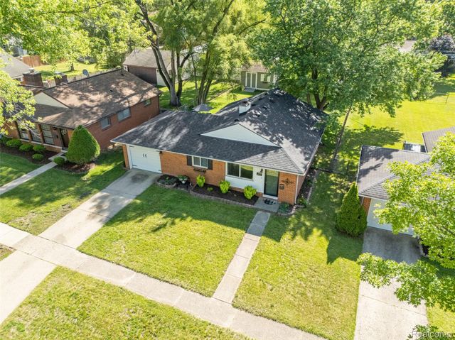 154 Noble Street, Milford Village, MI 48381