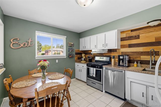 154 Noble Street, Milford Village, MI 48381