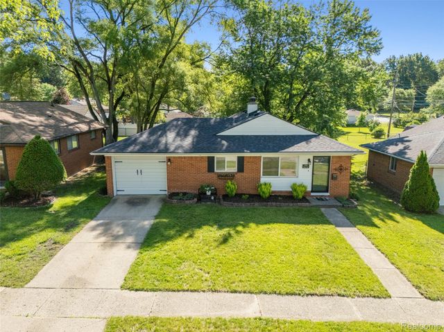 154 Noble Street, Milford Village, MI 48381