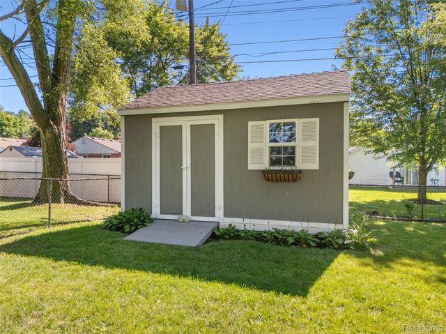 154 Noble Street, Milford Village, MI 48381
