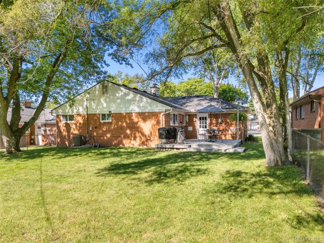 154 Noble Street, Milford Village, MI 48381