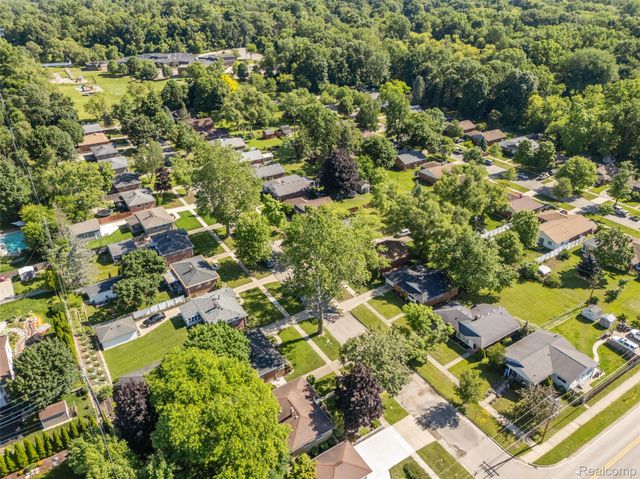154 Noble Street, Milford Village, MI 48381