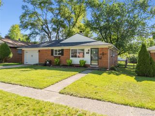 154 Noble Street, Milford Village, MI 48381