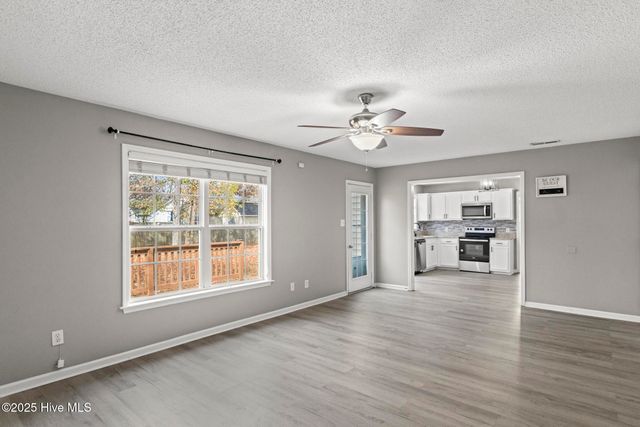 111 Summercreek Drive, Jacksonville, NC 28546