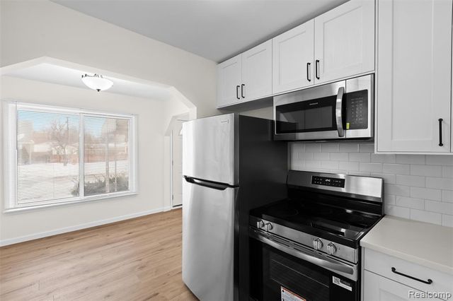 2218 Baxter Avenue, Royal Oak, MI 48067