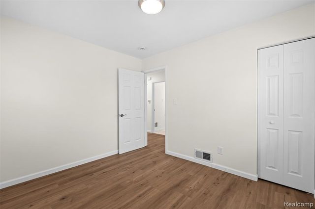 2218 Baxter Avenue, Royal Oak, MI 48067