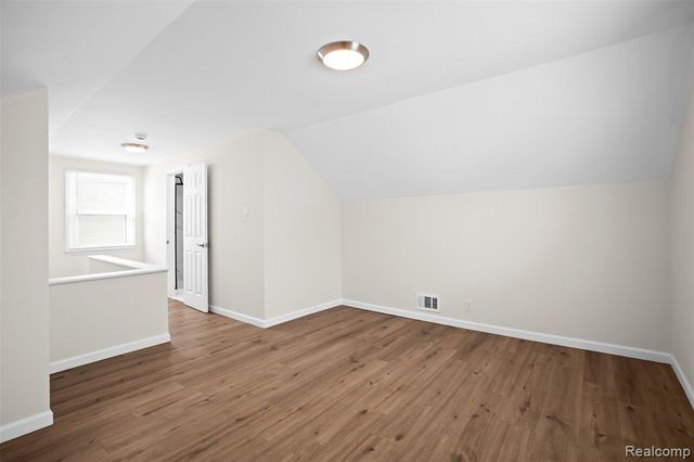 2218 Baxter Avenue, Royal Oak, MI 48067