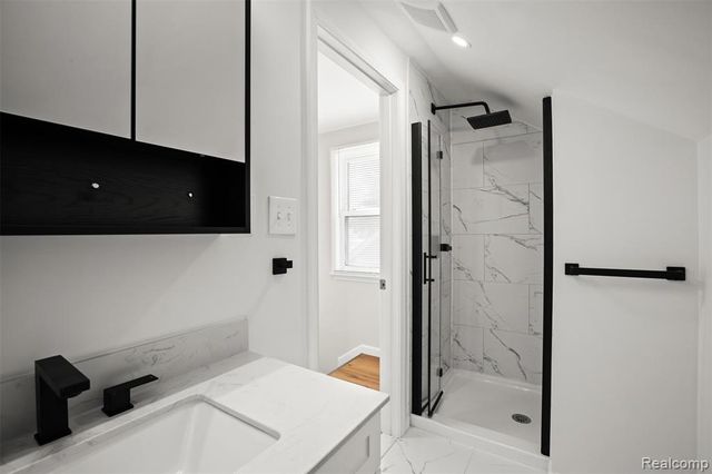 2218 Baxter Avenue, Royal Oak, MI 48067