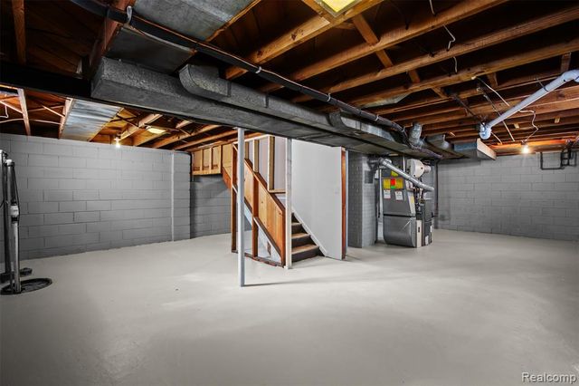 2218 Baxter Avenue, Royal Oak, MI 48067