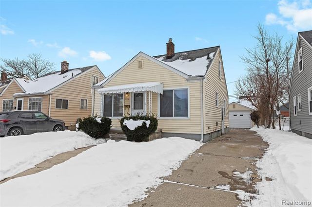 2218 Baxter Avenue, Royal Oak, MI 48067