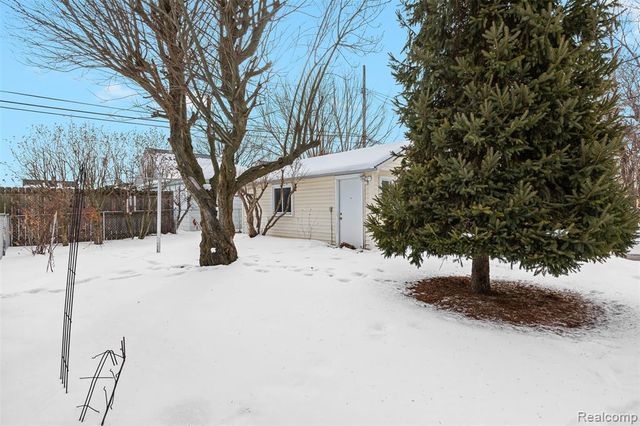 2218 Baxter Avenue, Royal Oak, MI 48067