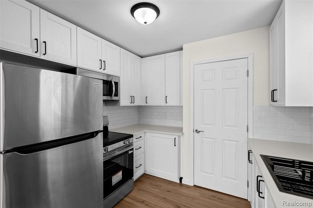 2218 Baxter Avenue, Royal Oak, MI 48067