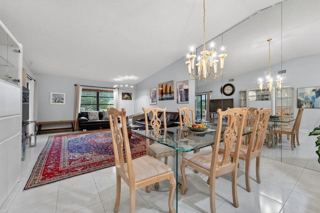 6220 Kings Gate Circle, Delray Beach, FL 33484