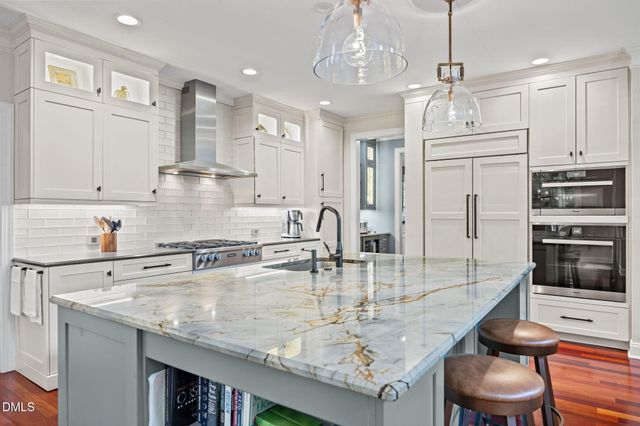109 Springdale Way, Chapel Hill, NC 27517