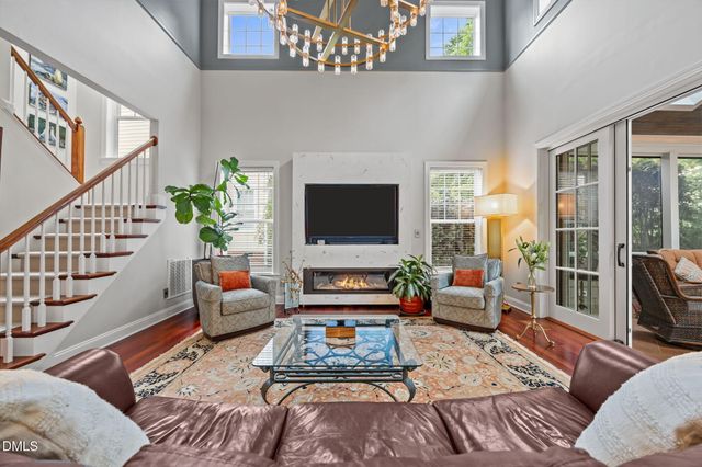 109 Springdale Way, Chapel Hill, NC 27517