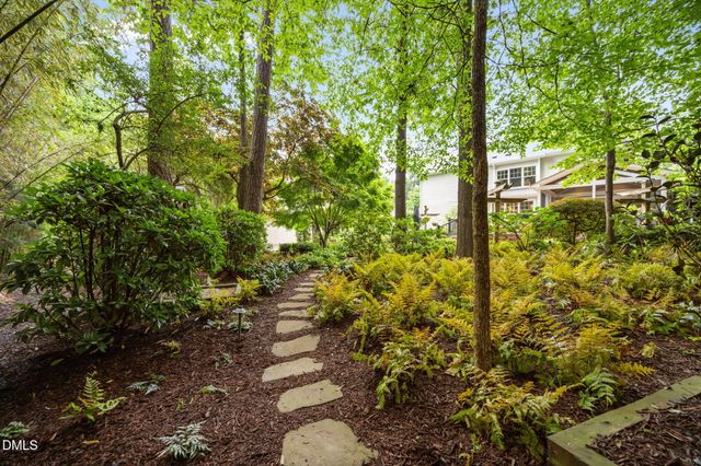 109 Springdale Way, Chapel Hill, NC 27517