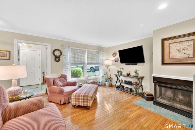 103 Lake Vista Drive 103, East Hampton, CT 06424