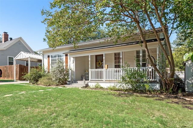 318 S Walnut Street, Weatherford, TX 76086