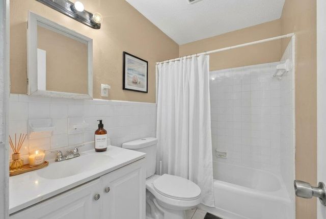 3408 E Avenue H W, Riviera Beach, FL 33404