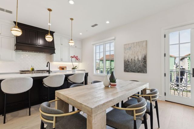 18 Comillas Court, Westlake, TX 76262