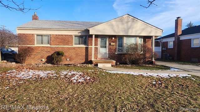 2755 Longmeadow Drive, Trenton, MI 48183