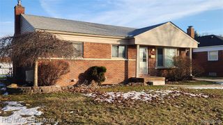 2755 Longmeadow Drive, Trenton, MI 48183