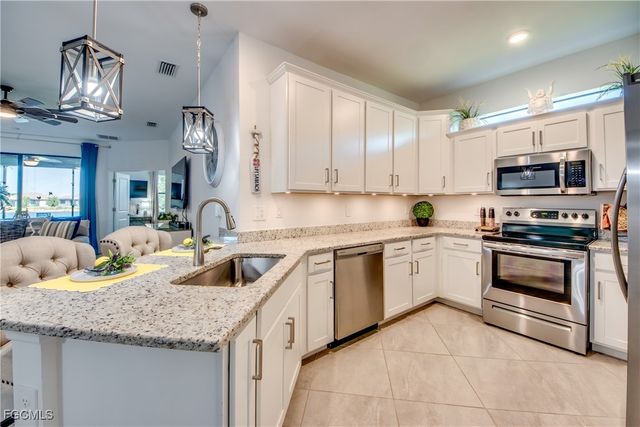 14028 Pine Lodge LN, Fort Myers, FL 33913