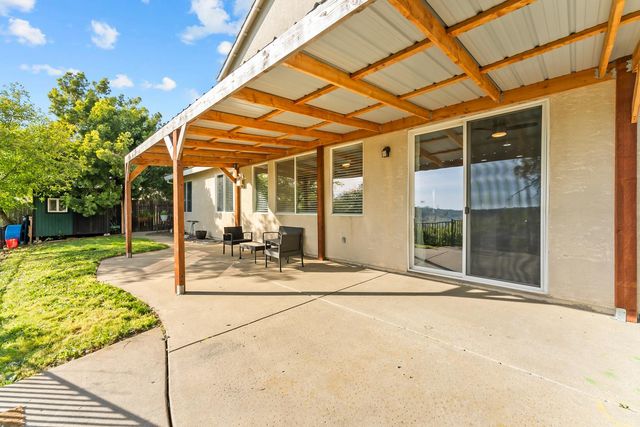 4285 Crazy Horse Rd, Cameron Park, CA 95682