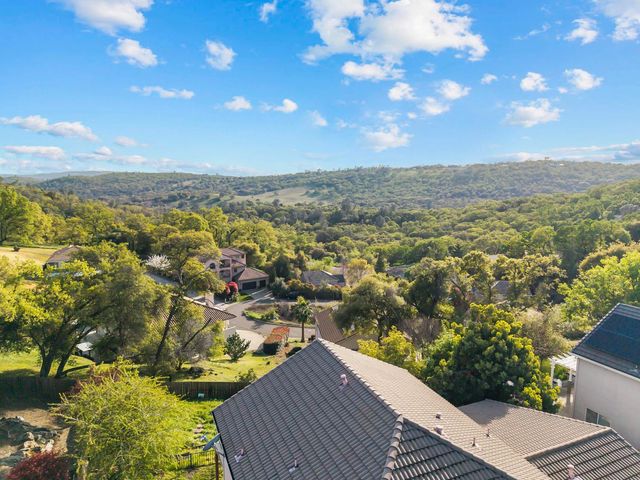 4285 Crazy Horse Rd, Cameron Park, CA 95682