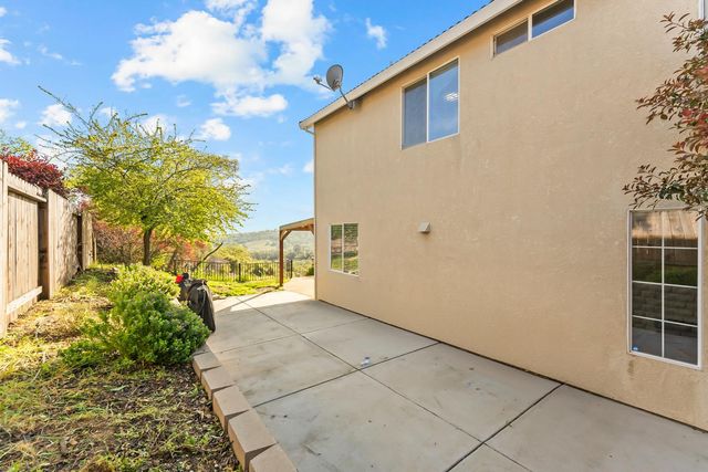 4285 Crazy Horse Rd, Cameron Park, CA 95682