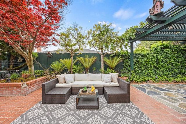 230 Duck Court, Foster City, CA 94404