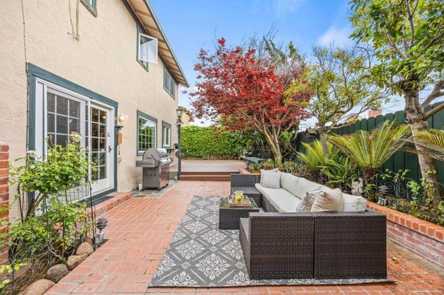230 Duck Court, Foster City, CA 94404